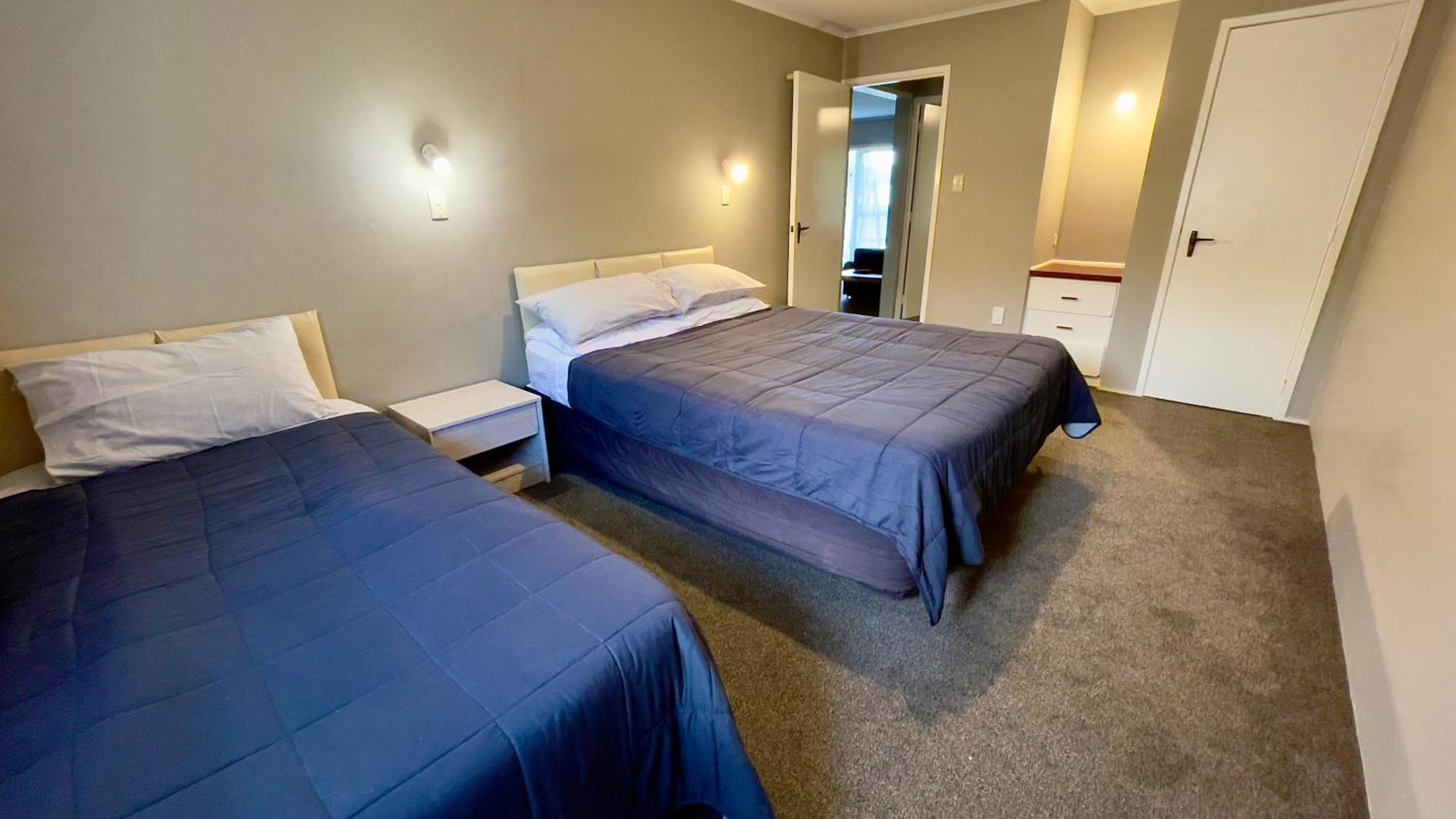 Waiuku Motel Экстерьер фото