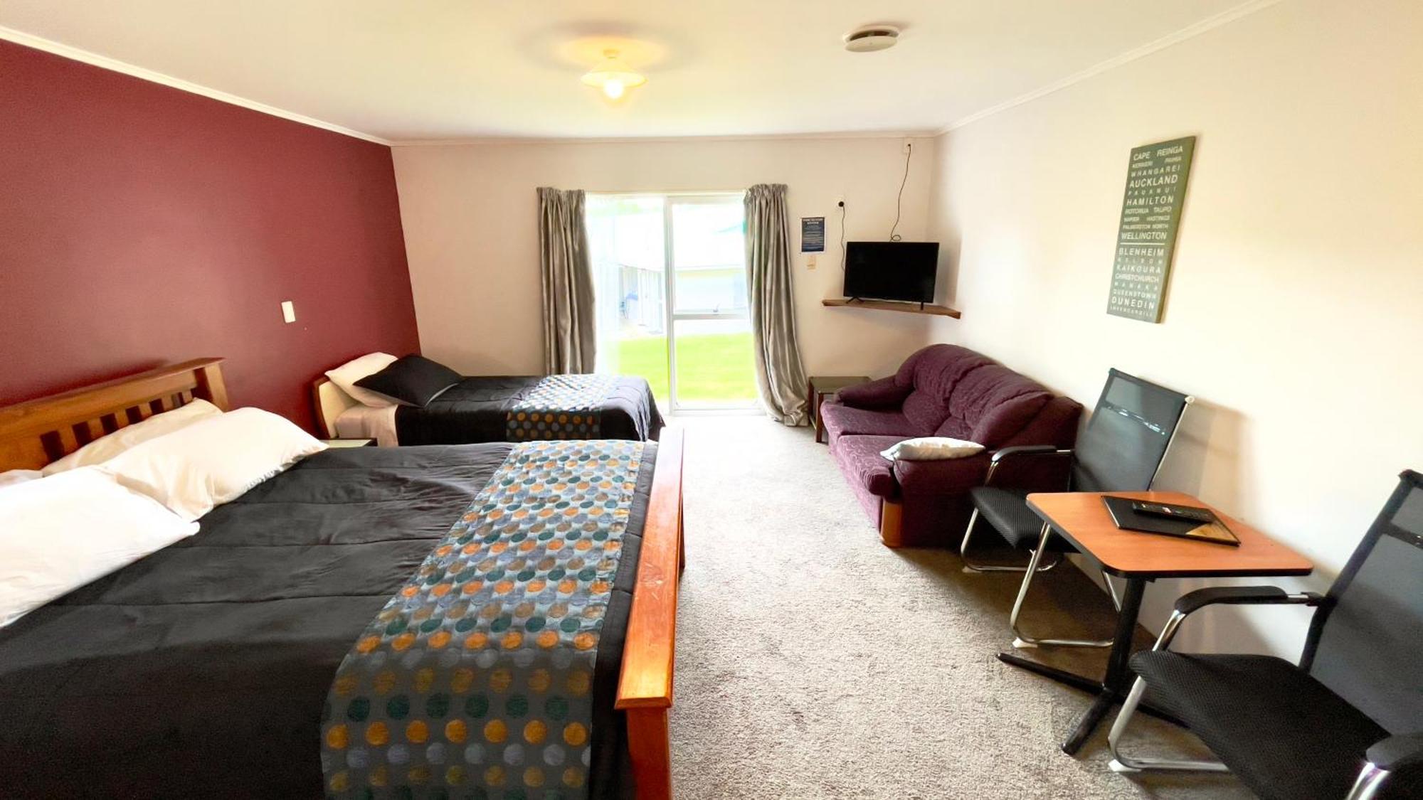 Waiuku Motel Экстерьер фото