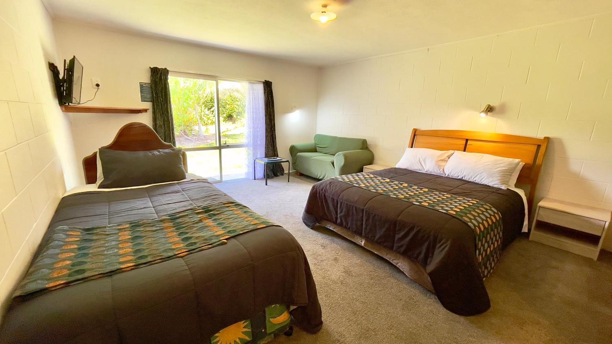 Waiuku Motel Экстерьер фото