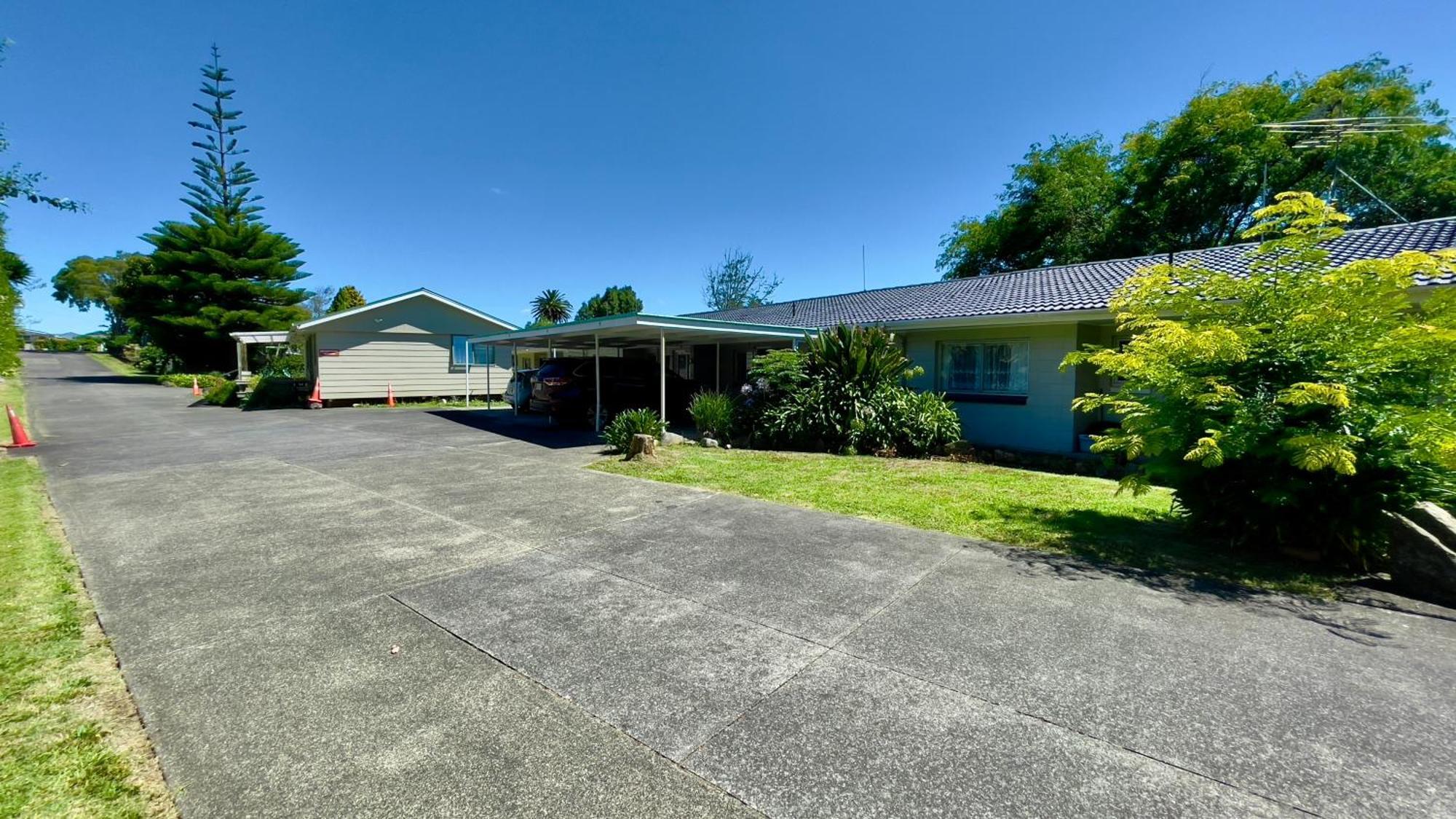 Waiuku Motel Экстерьер фото
