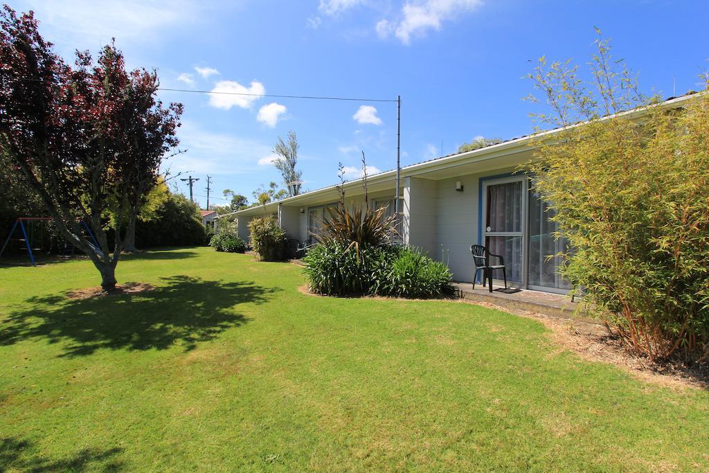Waiuku Motel Экстерьер фото